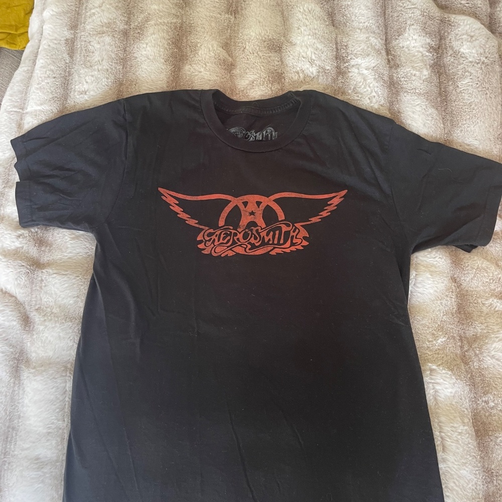 Aerosmith black T-shirt